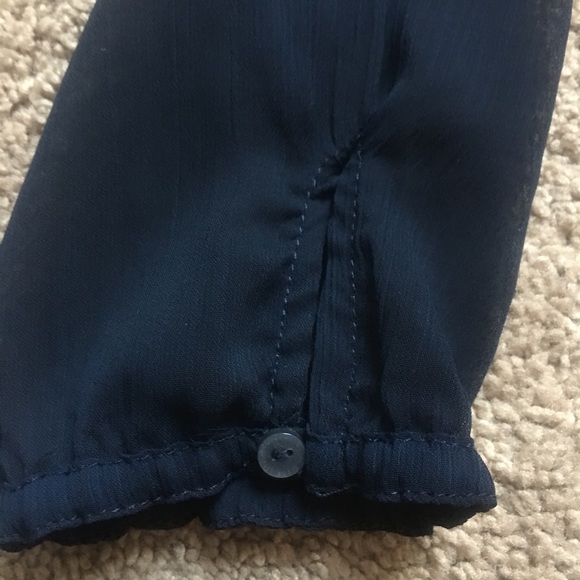 📣 Like new 🤩 EUC Abercrombie peasant top - Picture 7 of 8